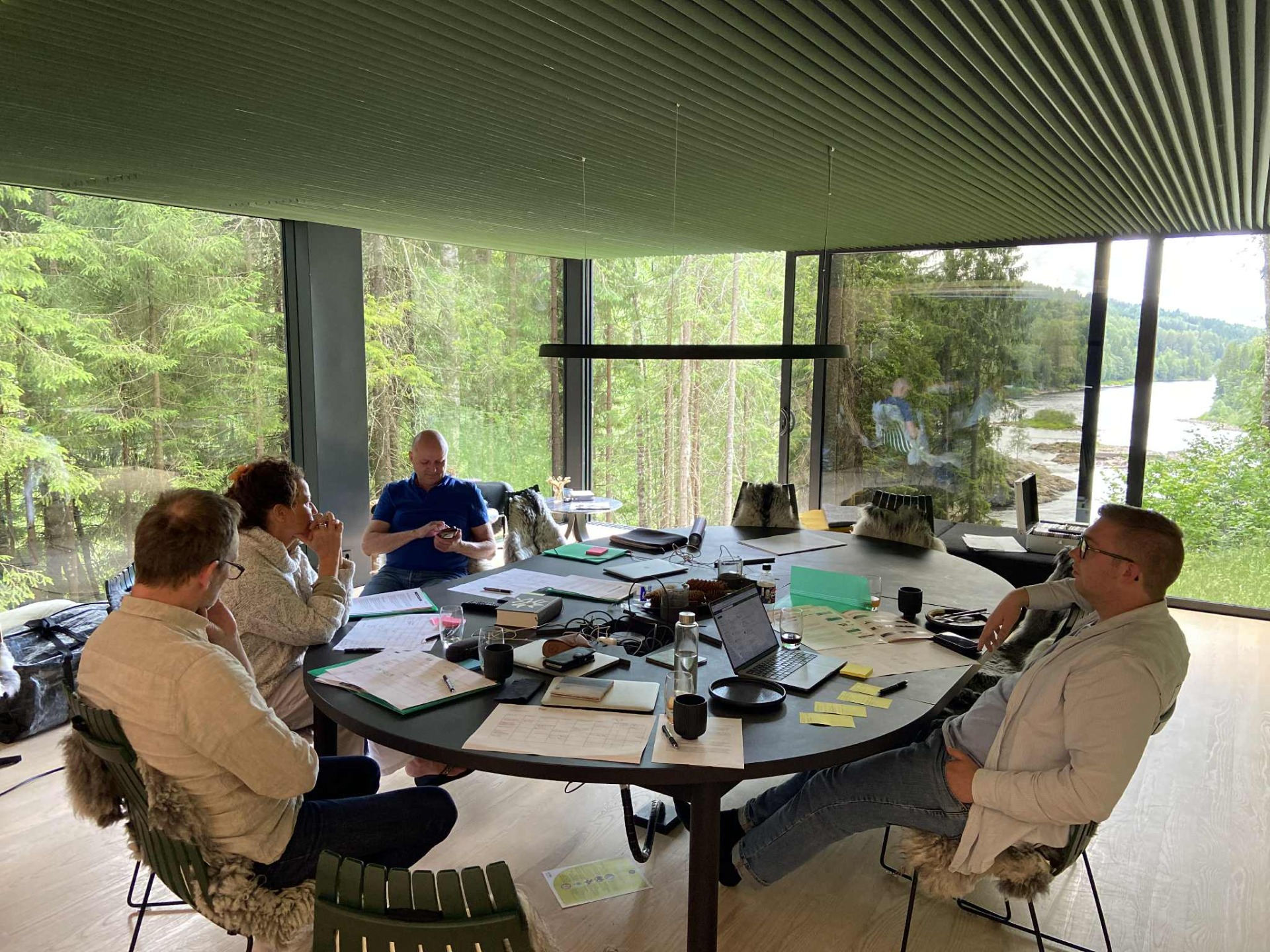 Trykk på bildet for å se en liten video collage fra programrådets samling