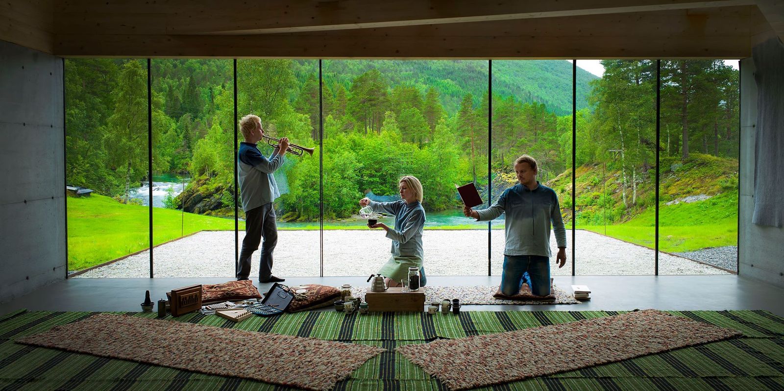 Stian Omenås, Karin Augusta Nogva, Endre Ruset